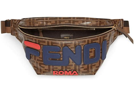 fendi belt bag size.